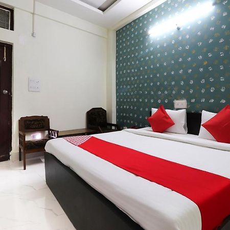 Oyo 40431 Hotel Amar Prem Лакхнау Экстерьер фото