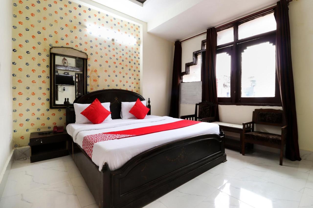 Oyo 40431 Hotel Amar Prem Лакхнау Экстерьер фото